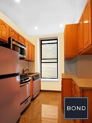 Rented by Bond New York | media 13