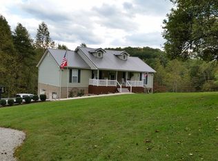 985 Lycans Branch Rd, Ona, WV 25545