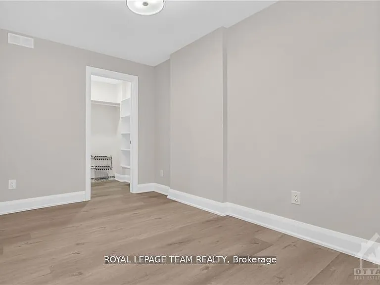 58 Florence St #8 — Photo 10