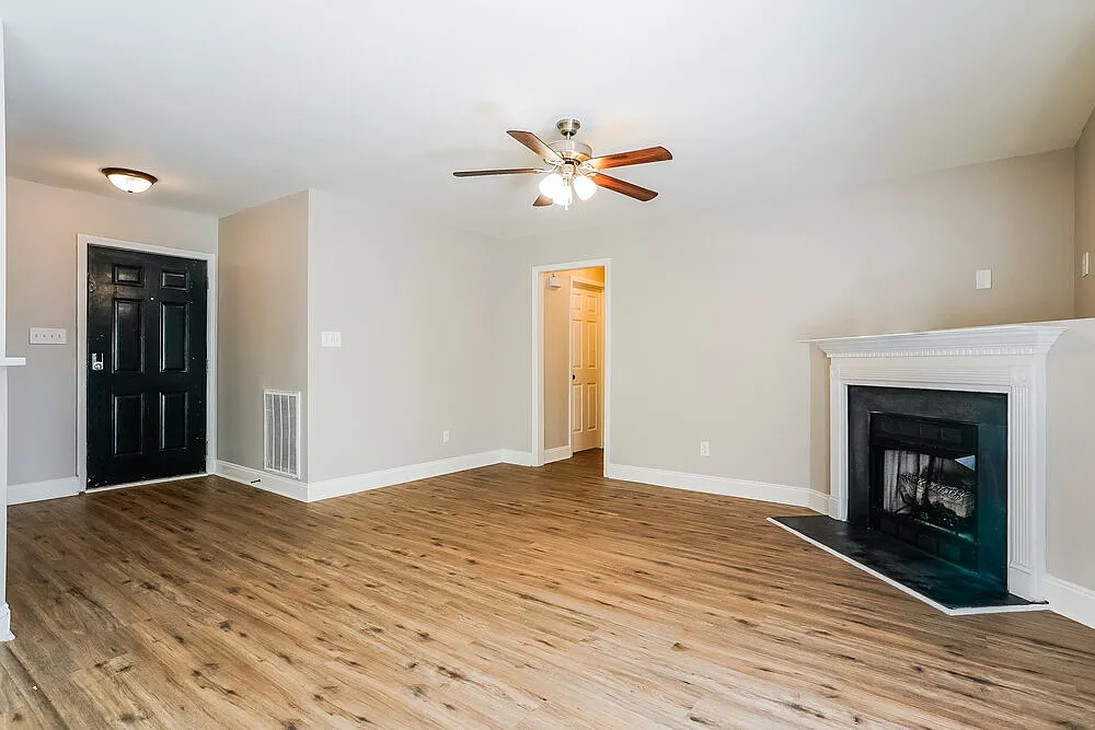 4 bed, 2.0 bath, 1467 sqft, $1,795 — Photo 4