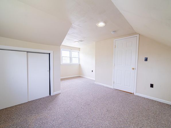 313 S Laurel St #2
