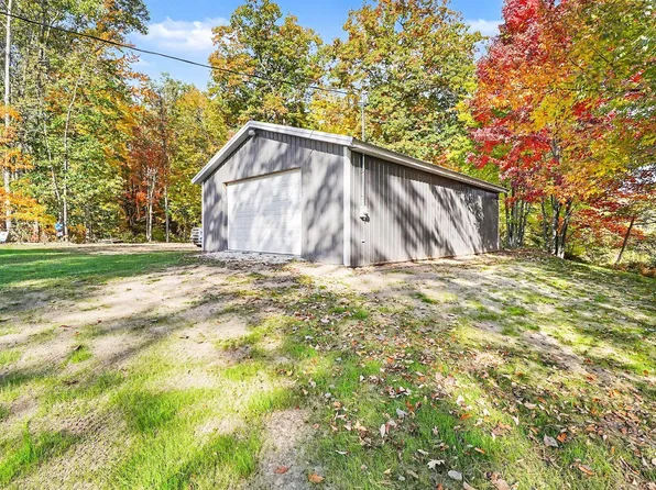 16206 Pretty Lake Dr, Mecosta, MI 49332