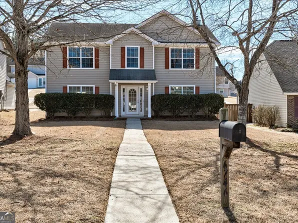 6746 Lake Erie Ln, Fairburn, GA 30213