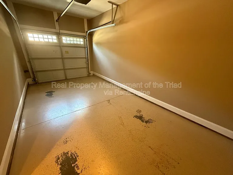 103 Southlake Ct — Photo 3