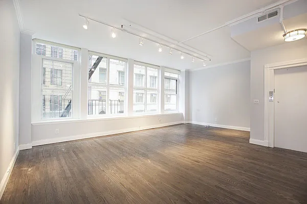 Rented by Yael Dunsky Real Estate | media 21