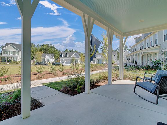 4th image of 360 Great Lawn Dr
