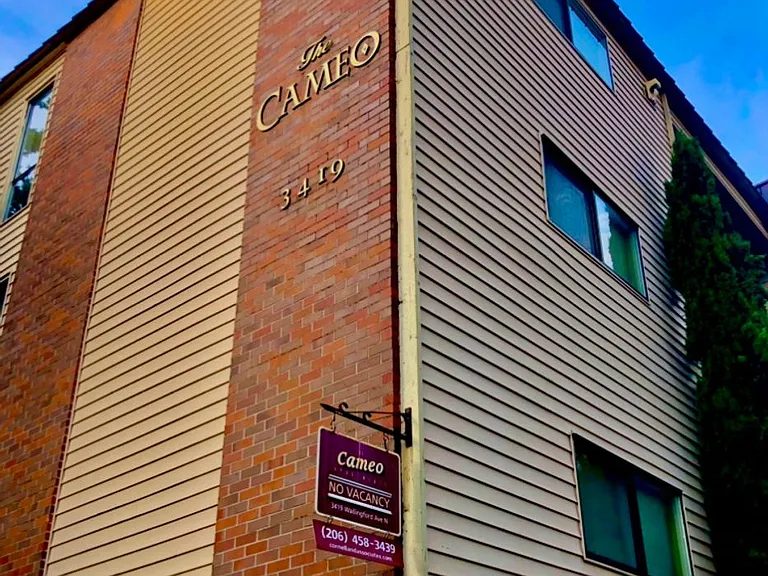 Cameo Apartments — Photo 2