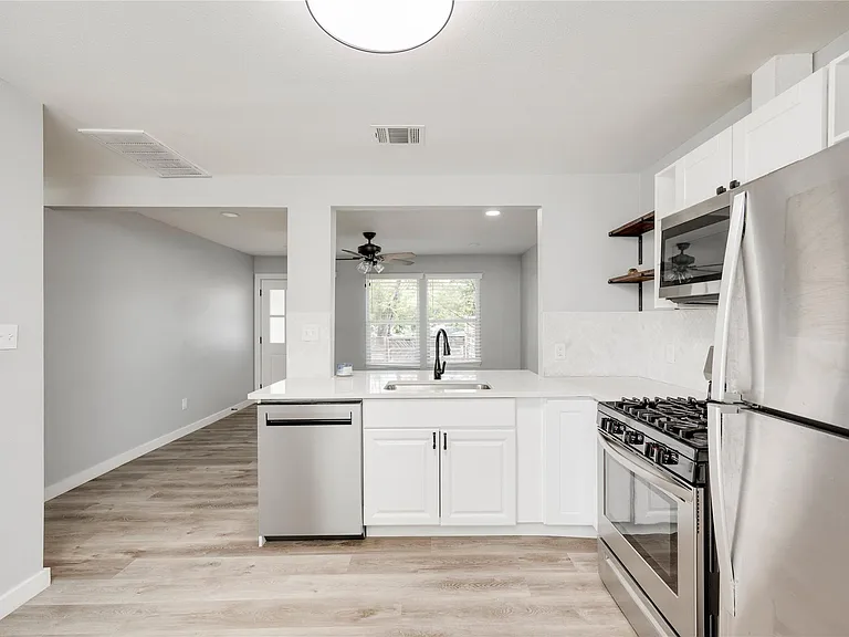 1400 Marcus Pl #B — Photo 26