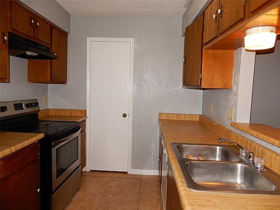 5th image of 13448 Castilian Dr #2/101