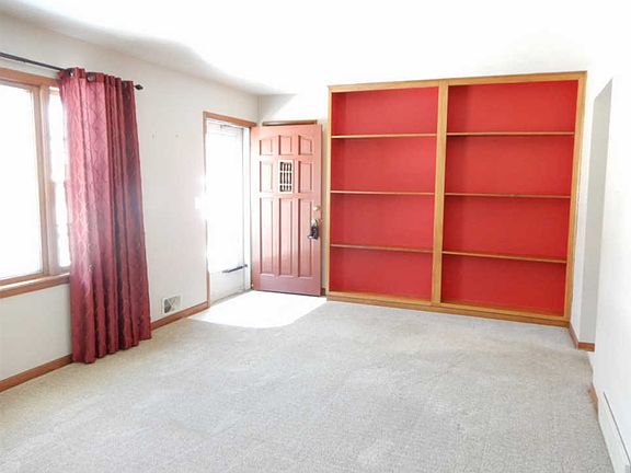 3rd image of 2323 Delcy Dr