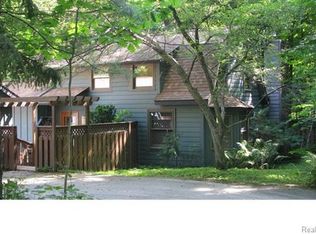 19880 Maxwell St, Northville, MI 48167