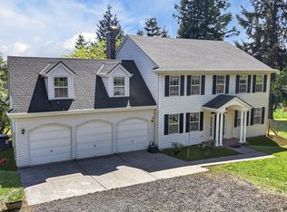 33498 Smith Rd, Saint Helens, OR 97051
