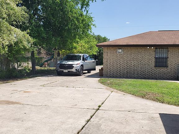 4th image of 706 Maricela St #2