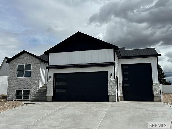 2nd image of 1840 Brock Dr