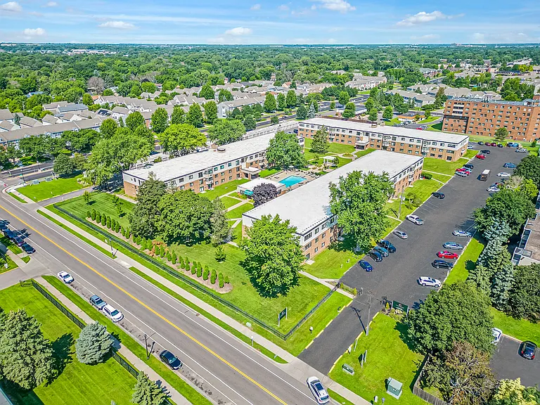 Ridgebrook Apartments — Photo 15