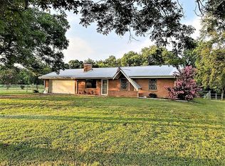 243 Mount Pleasant Rd, Bogata, TX 75417