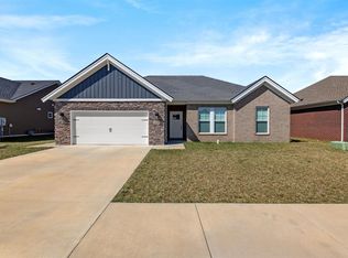 2827 Brahman Cir, Bowling Green, KY 42104