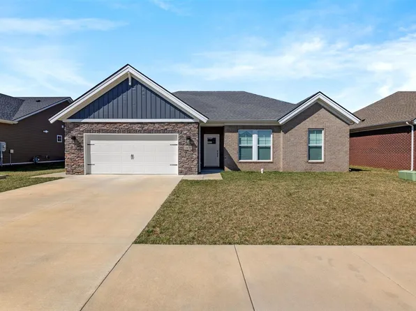 2827 Brahman Cir, Bowling Green, KY 42104