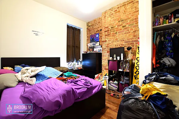 Rented by null | media 23