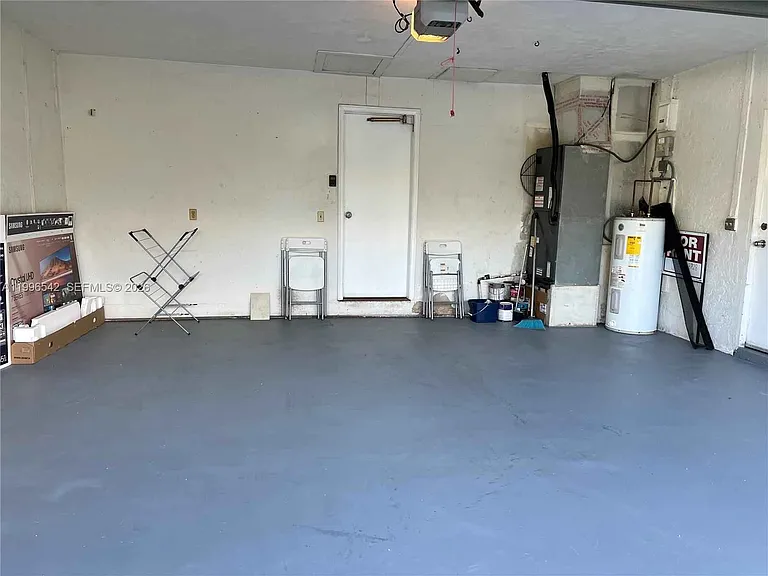 418 SE 4th St — Photo 12