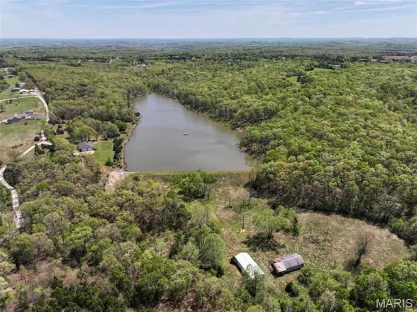 2551 W Yellow Rock Rd, De Soto, MO 63020