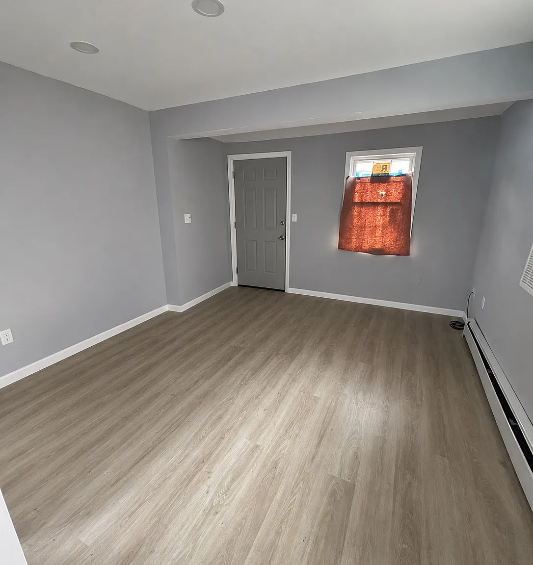 2 bed, 586 sqft, $1,900 — Photo 3