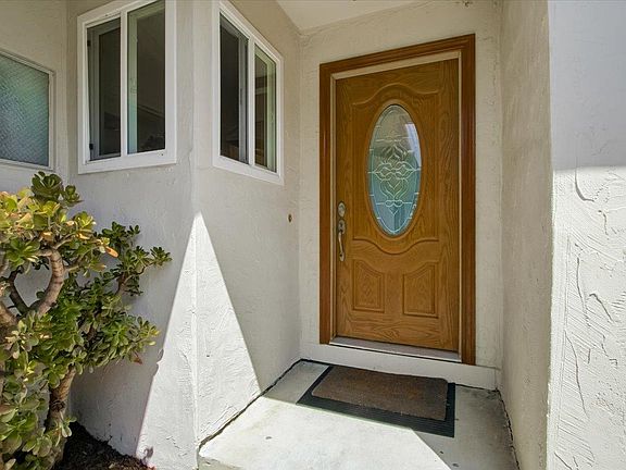 4th image of 2024 Portsmouth Ct