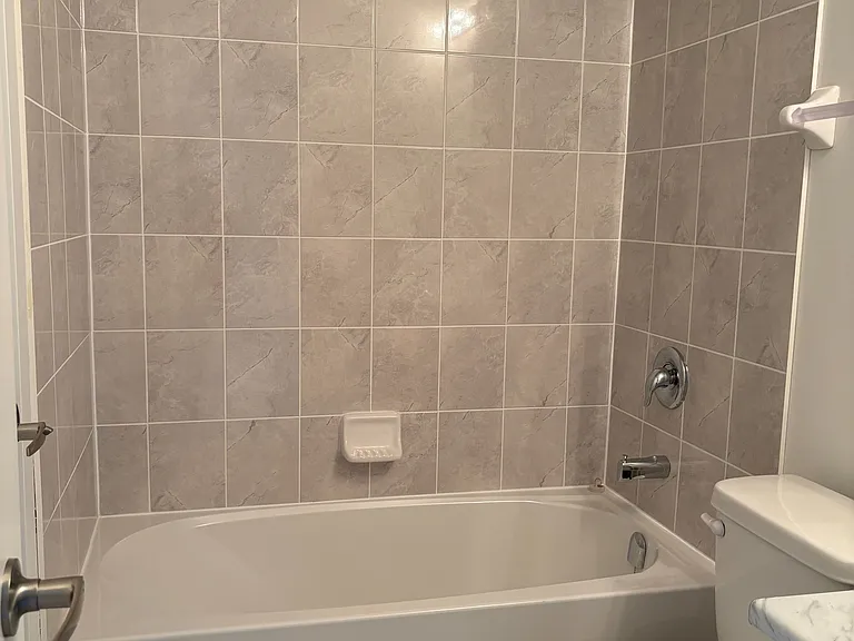 15100 Yonge St #211 — Photo 34