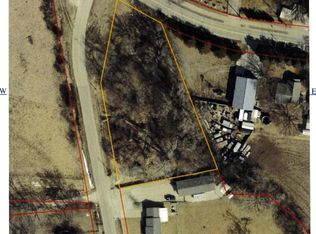 37 Indian Hills Rd, Council Bluffs, IA 51503