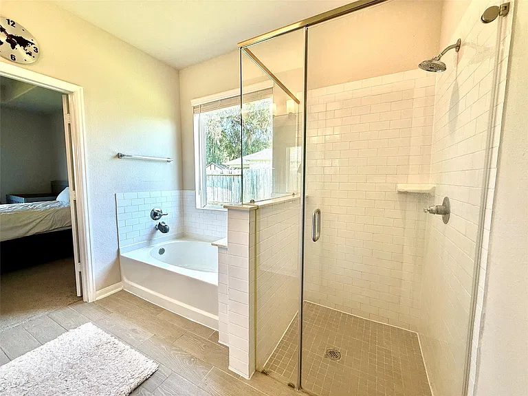 307 Twin Lakes Blvd W — Photo 11