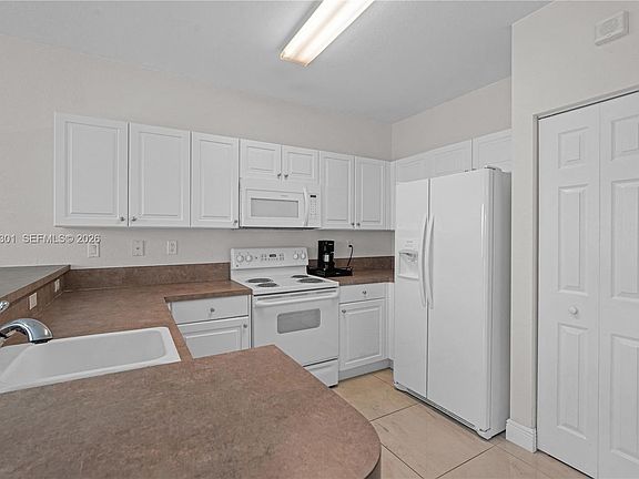 5th image of 9354 SW 220th St