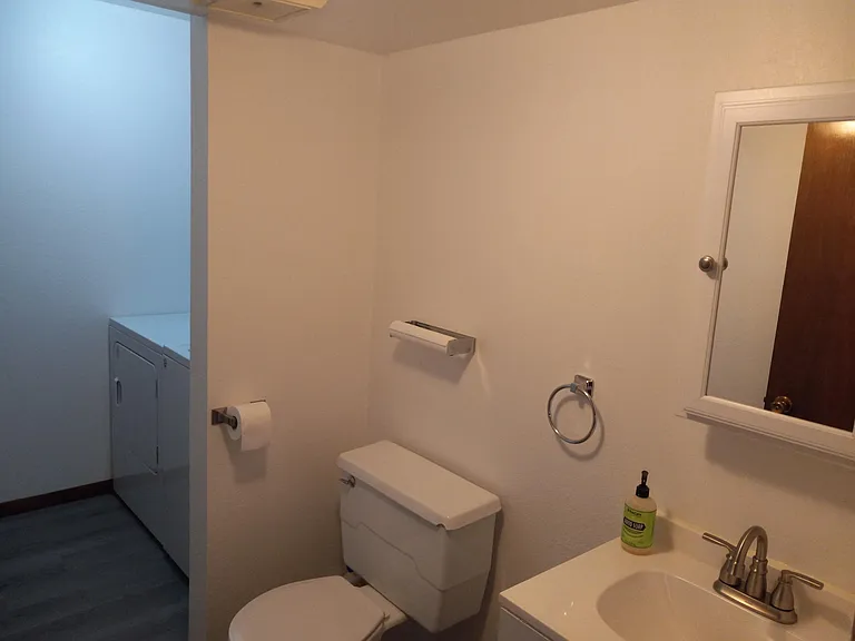 1799 Glenwood Ct — Photo 23