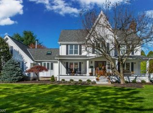 35 Carrell Rd, Randolph, NJ 07869