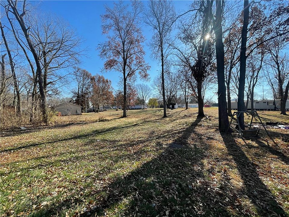 914-3525 East Rd, Neoga, IL 62447 | Zillow