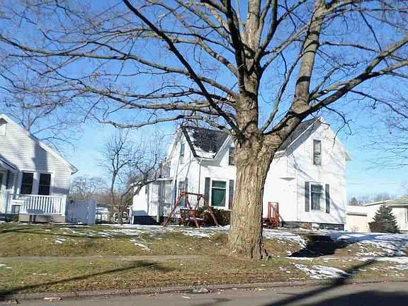 4th image of 305 Louise Ave