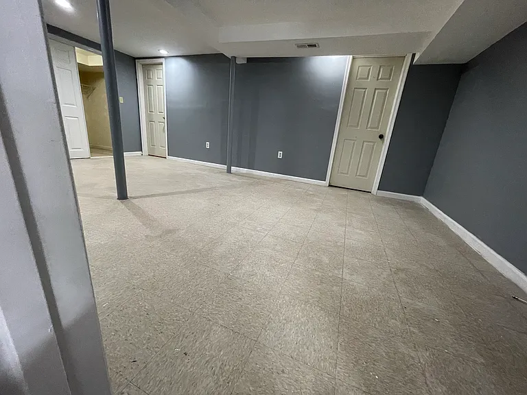 216 Carnation Ct #BASEMENT — Photo 4