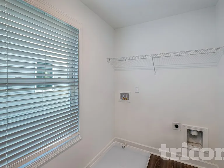 181 E Ridge Way — Photo 9