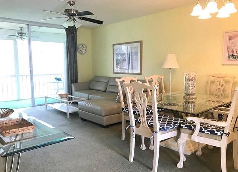 2nd image of 175 Turtle Lake Ct APT 209