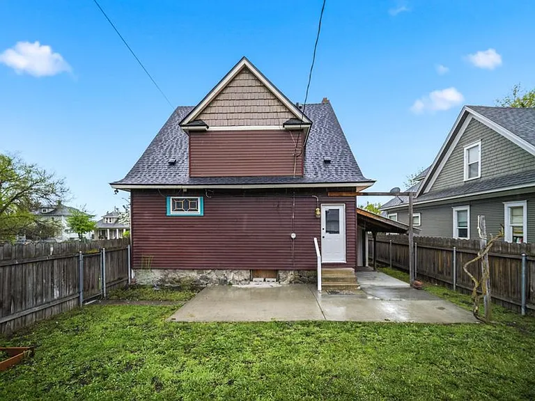 1123 E Indiana Ave — Photo 42