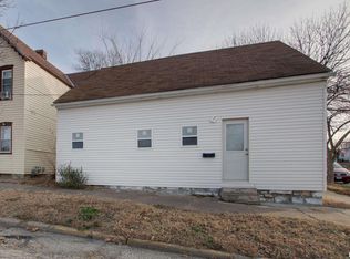 843 S 5th St, Quincy, IL 62301