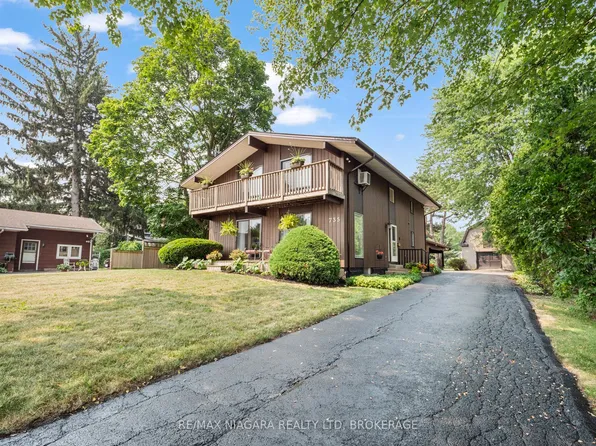 735 Niagara Blvd, Fort Erie, ON L2A 3J2