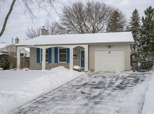 3 Kendall Ct, London, ON N5X 1E4