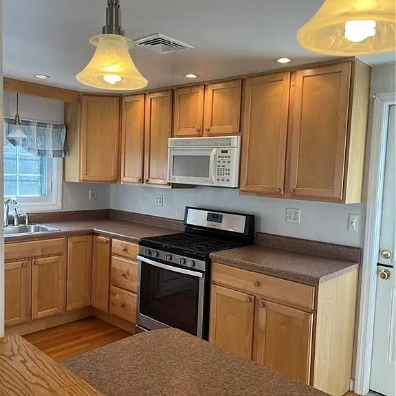 10 Overlook Ave — Photo 2