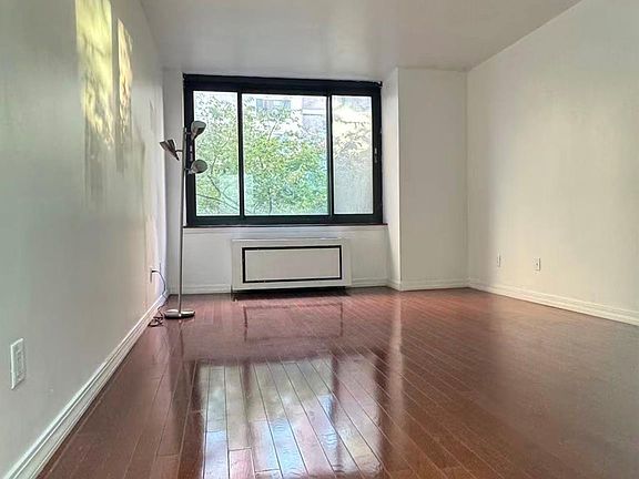 3rd image of 300 Albany Street #4L
