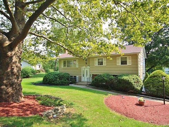 2nd image of 120 Burda Ln