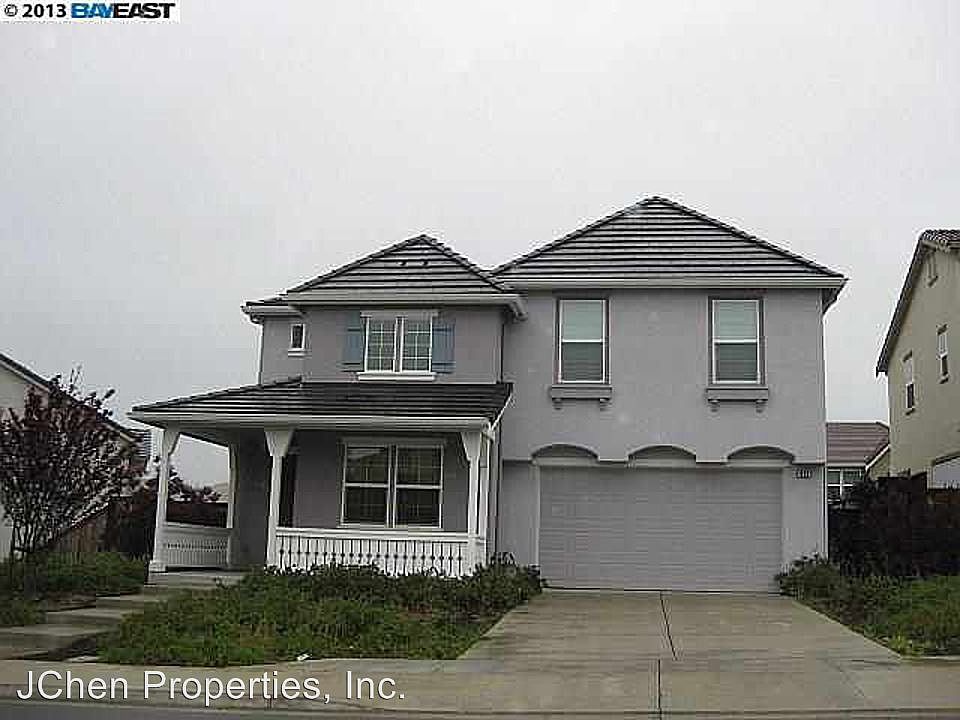 2nd image of 1832 Rioja St