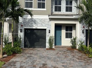 136 SW 170th Ave, Hollywood, FL 33027