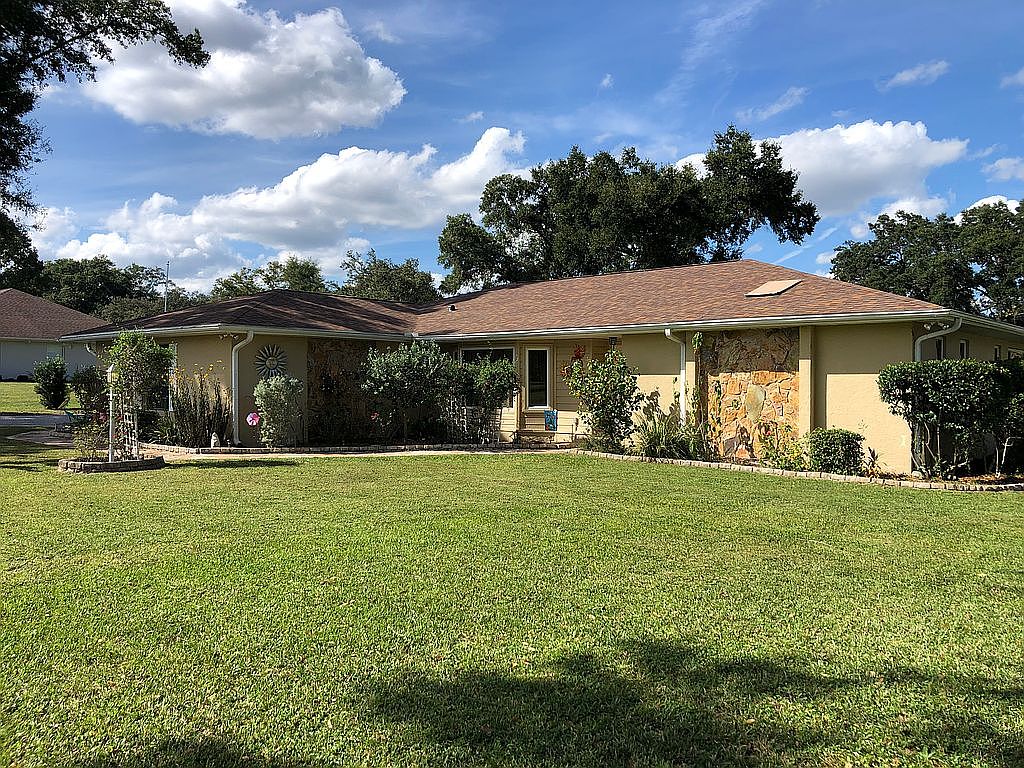 205 E Falconry Ct
