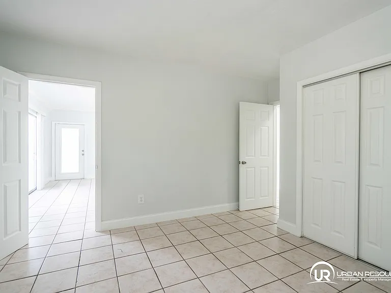 7640 Carlyle Ave #7A — Photo 16