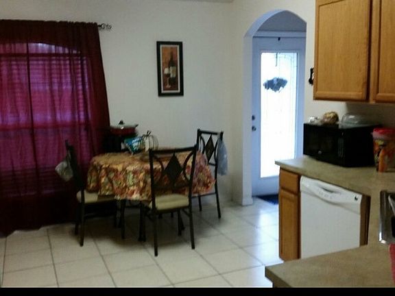 4th image of 1102 Sherbrook Dr